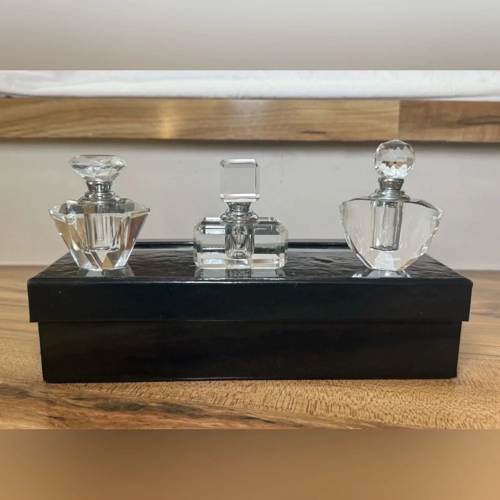 Saks Fifth Ave Crystal Cut Perfume Bottles Lot Of 3 Geometric Facets Signed Rare - Picture 1 of 12